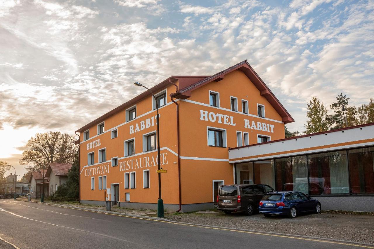 Hotel Rabbit Trhovy Stepanov المظهر الخارجي الصورة