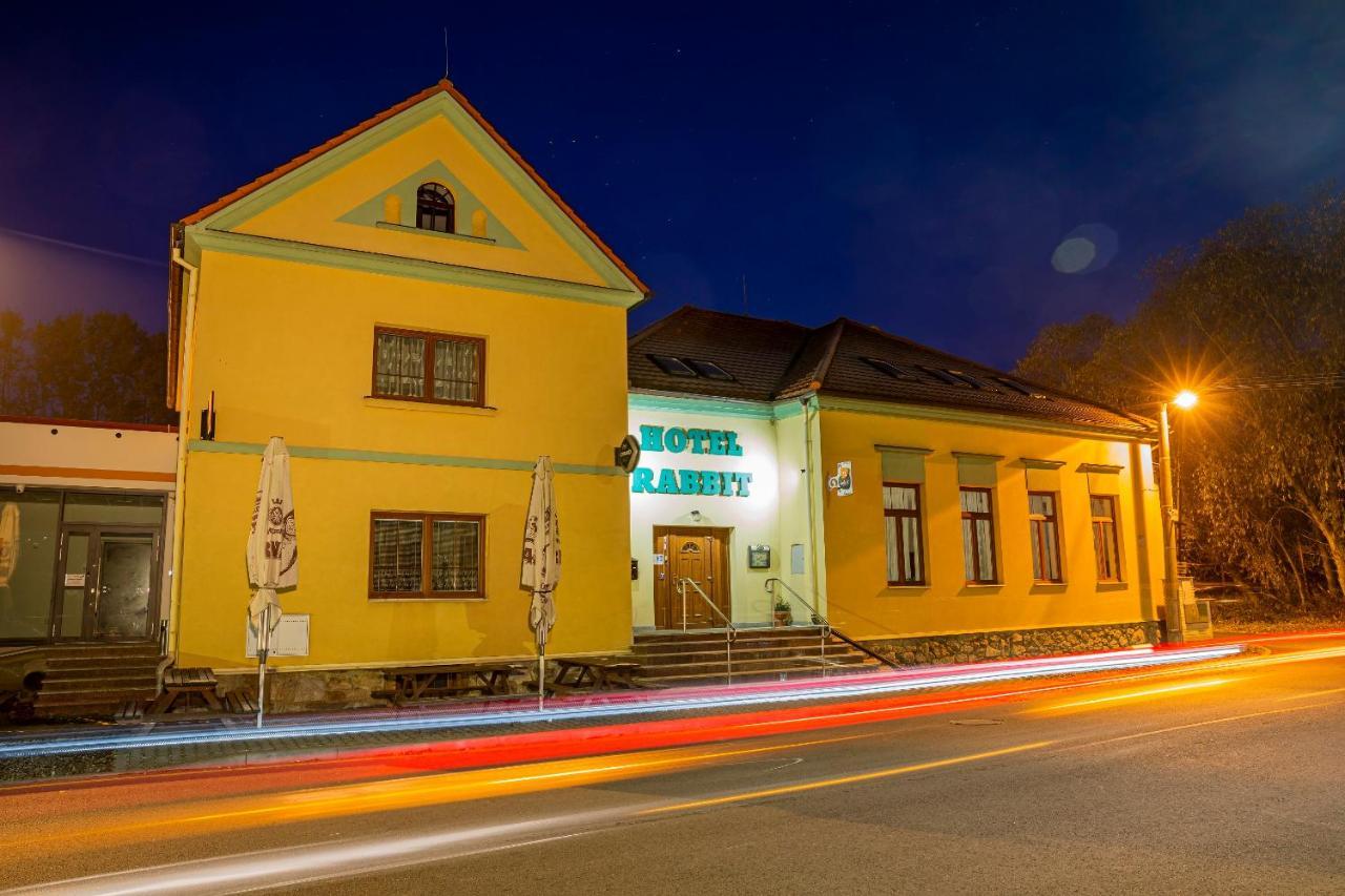 Hotel Rabbit Trhovy Stepanov المظهر الخارجي الصورة