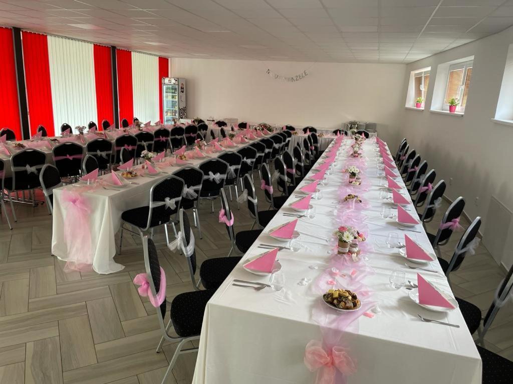 Hotel Rabbit Trhovy Stepanov المظهر الخارجي الصورة