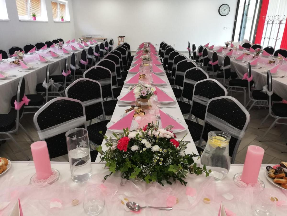 Hotel Rabbit Trhovy Stepanov المظهر الخارجي الصورة