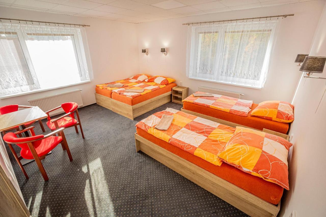Hotel Rabbit Trhovy Stepanov المظهر الخارجي الصورة